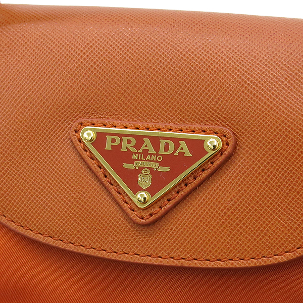 Prada(�����) BN2106 ���� �ﰢ�ΰ� ���ǾƳ� �к긯 Ʈ���� ��Ʈ�� + �����Ʈ�� �̹���4 - ���̺��� �߰���ǰ