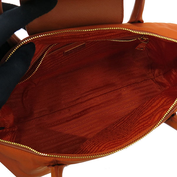 Prada(�����) BN2106 ���� �ﰢ�ΰ� ���ǾƳ� �к긯 Ʈ���� ��Ʈ�� + �����Ʈ�� �̹���5 - ���̺��� �߰���ǰ