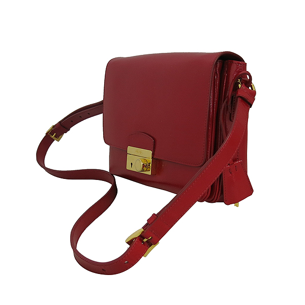 Prada(�����) BT0791 ���� ���ǾƳ� ���̴�Ʈ ���� �� ��� ũ�ν��� [���빮��] �̹���3 - ���̺��� �߰���ǰ