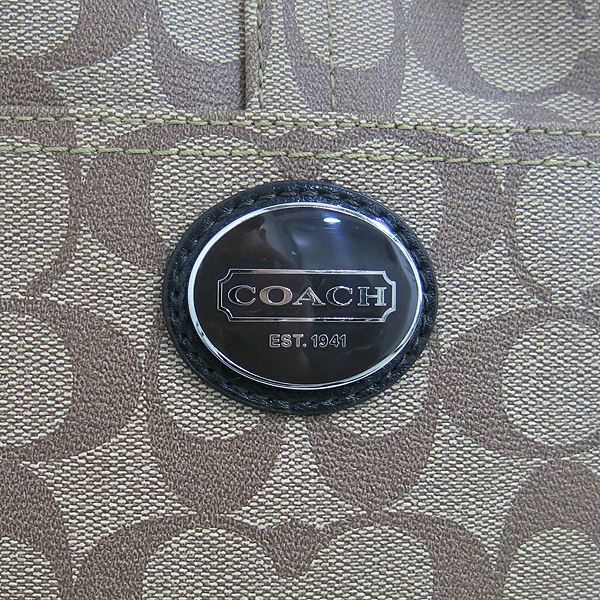 Coach(��ġ) F18917 �ñ״�ó PVC ���� Ʈ���� �ٰ� ��Ʈ�� ����� [���빮��] �̹���4 - ���̺��� �߰���ǰ