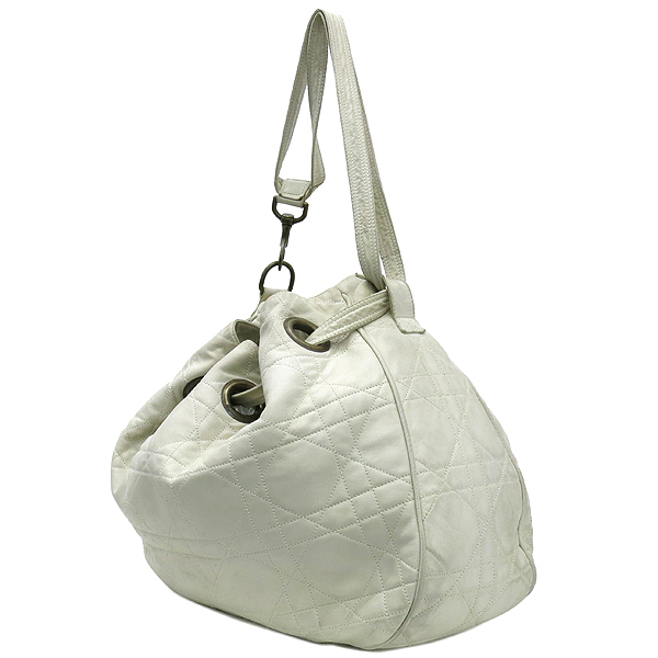 Dior(ũ����î���) ���� D �ΰ� ��� ȭ��Ʈ ���� ������ ����� �̹���2 - ���̺��� �߰���ǰ