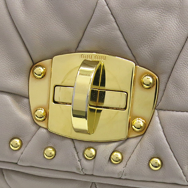 MiuMiu(�̿�̿�) ��� ���͵� ���� ���� �÷� ����� �̹���4 - ���̺��� �߰���ǰ