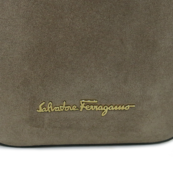 Ferragamo(��󰡸�) 21 D322 �����̵� ��ũ ���� Ʈ���� ����� [�λ꼾�Һ���] �̹���4 - ���̺��� �߰���ǰ