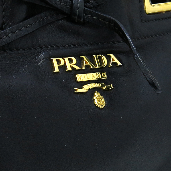 Prada(�����) BN2243 SOFTCALF NERO �������� ����ΰ� ������� ��Ʈ�� + �����Ʈ�� 2WAY �̹���4 - ���̺��� �߰���ǰ