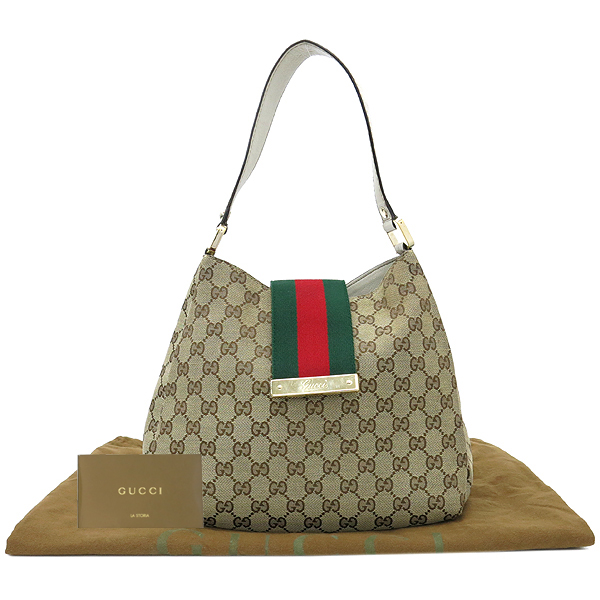 ����  �����