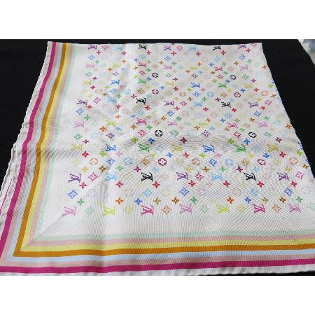 ���̺���  ���÷�