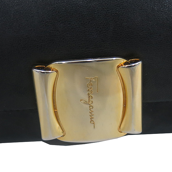 Ferragamo(��󰡸�) 22 B362 ���� �ٶ� ��� ���� ���� ���̴�Ʈ ȥ�� �÷� ü�� Ŭ�ν��� [�λ꼾�Һ���] �̹���4 - ���̺��� �߰���ǰ