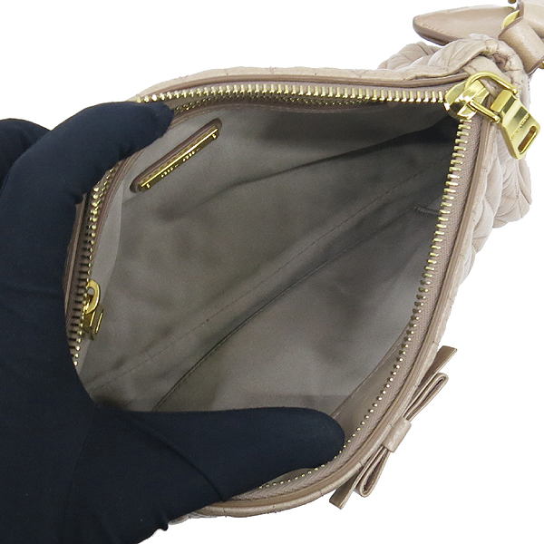 MiuMiu(�̿�̿�) RR1937 ���ڷ� ���� TRAPU ���� ������ ����� �̹���6 - ���̺��� �߰���ǰ