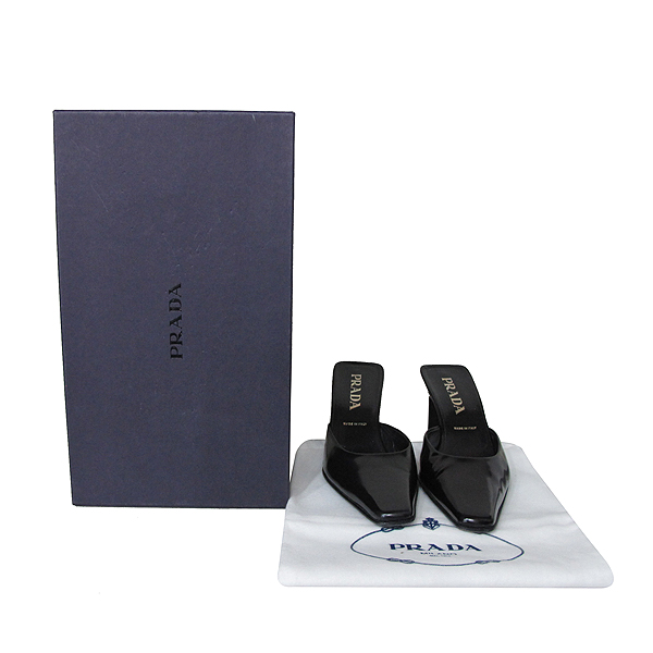 �����  ����