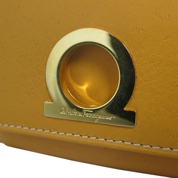 Ferragamo(��󰡸�) 22 2339 ���ο� ���� ��ġ�� ��� �������� [���빮��] �̹���2 - ���̺��� �߰���ǰ