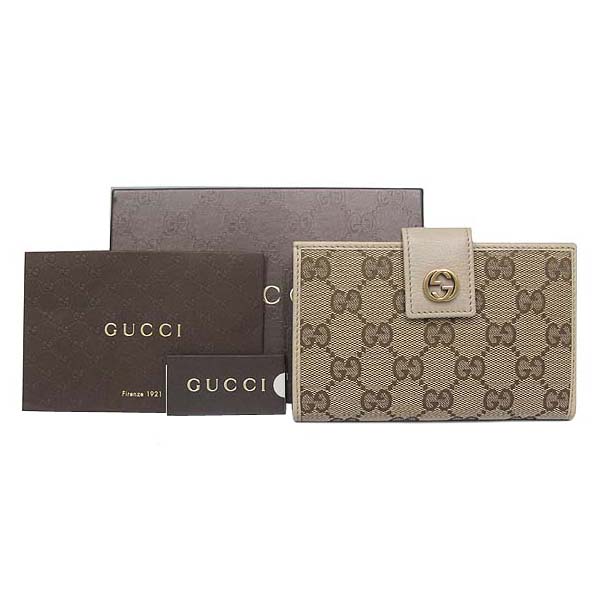 ����  ������