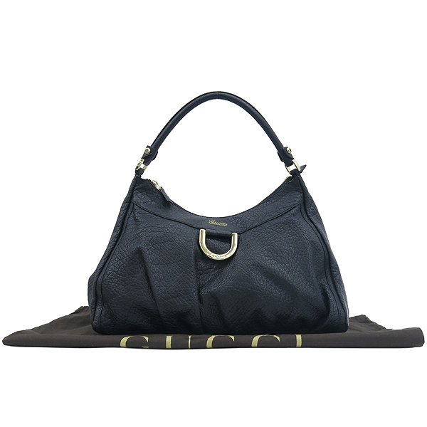 ����  �����