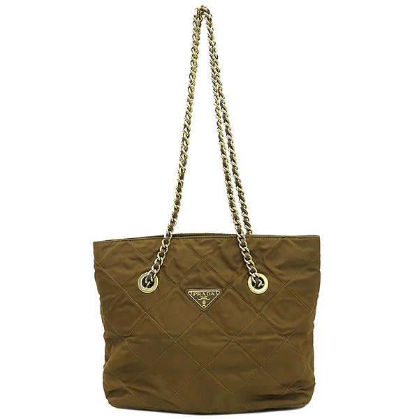 �����  �����