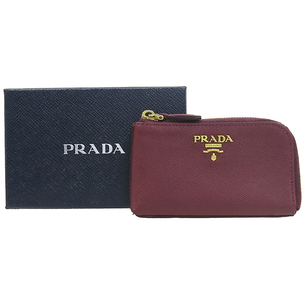 �����  ��������