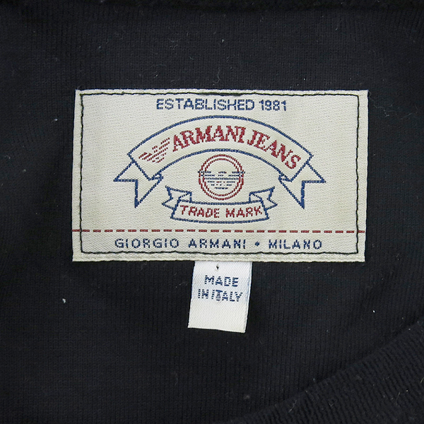 Armani JEANS (�Ƹ���������) ���� �÷� ����Ƽ �̹���5 - ���̺��� �߰���ǰ