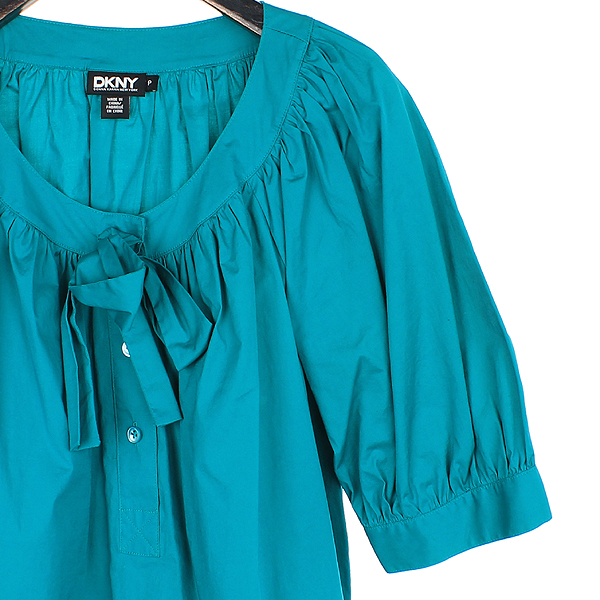 DKNY(����ī��) �׸� �÷� ������ ����콺 �̹���3 - ���̺��� �߰���ǰ