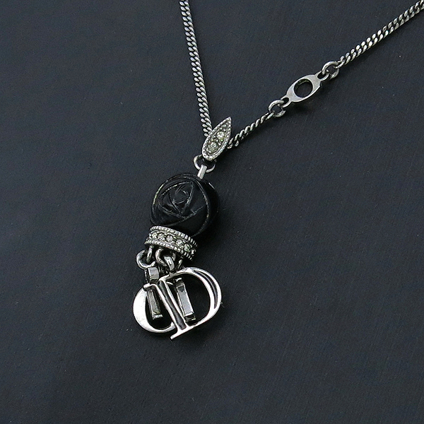 Dior(ũ����î���) ��� �ΰ� ��� ��Ƽ�� ������ ����� �̹���3 - ���̺��� �߰���ǰ