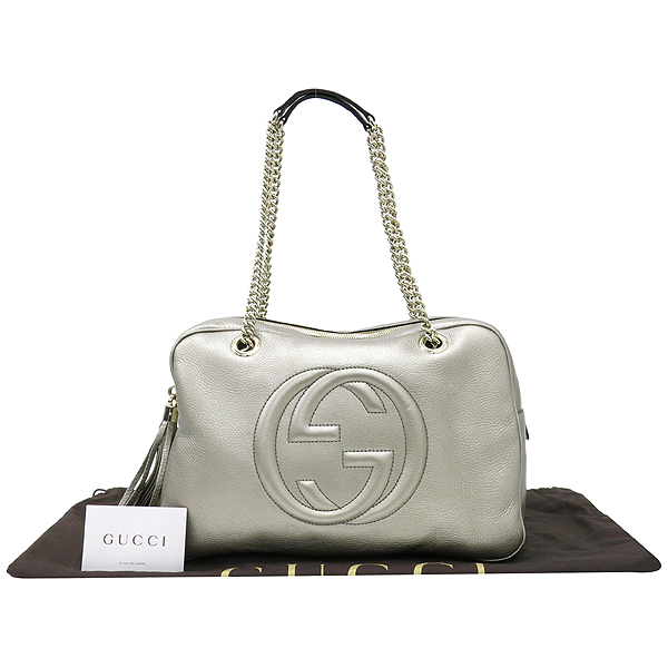 ����  �����