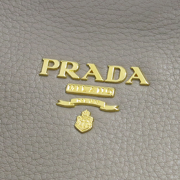 Prada(�����) BN2419 VIT.DAINO ARGILLA�÷� ����ΰ� ��Ʈ�� + �����Ʈ�� 2WAY �̹���4 - ���̺��� �߰���ǰ