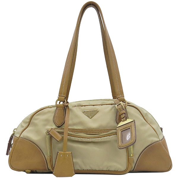 �����  �����