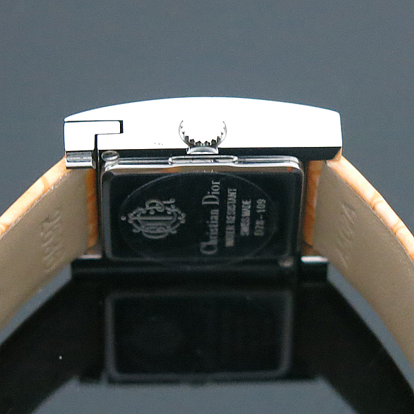 Dior(ũ����î���) D78-109 ���� �簢 ������ �ڰ��� ������ ���� ��� ���� �ð� [�λ꼾�Һ���] �̹���4 - ���̺��� �߰���ǰ