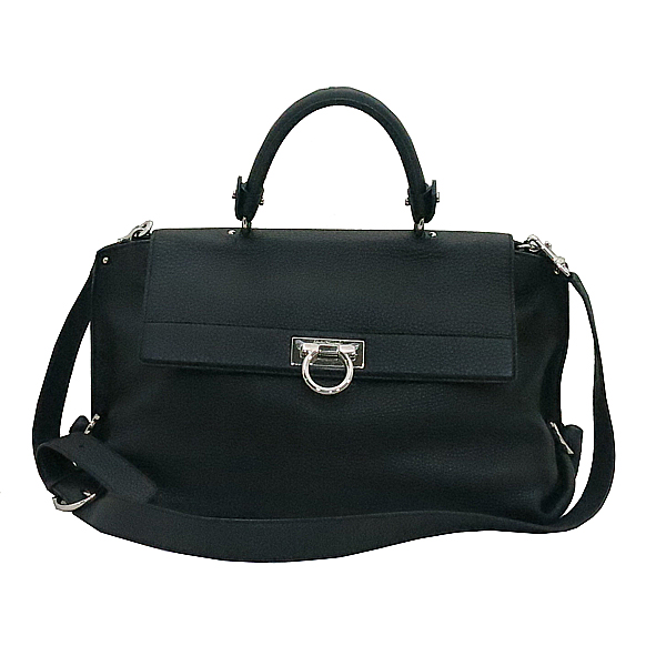 Ferragamo(��󰡸�) 21 A871 ���� ��ġ�� �ΰ� ��� ���Ǿ�  ���� ���� ��Ʈ�� + ��� ��Ʈ�� [�λ꼾�Һ���] �̹���2 - ���̺��� �߰���ǰ