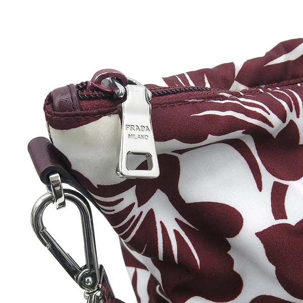 Prada(�����) B4696F TESSUTO STAMPAT AMARANTO1DIS ���ǵ� ���� �к긯 ���ǾƳ� �ڵ� �ﰢ�ΰ� ��Ʈ�� + �����Ʈ�� �̹���5 - ���̺��� �߰���ǰ