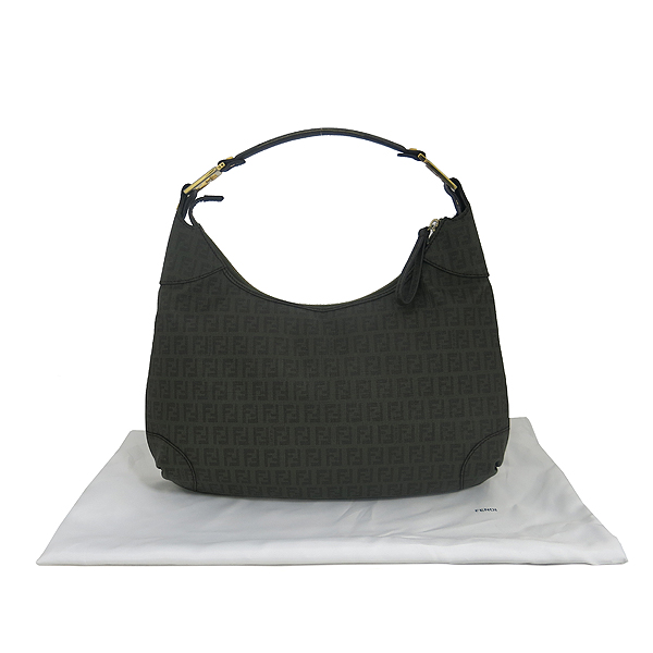 ���  �����