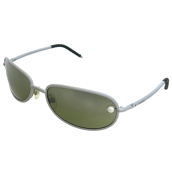 ����  ���۶�