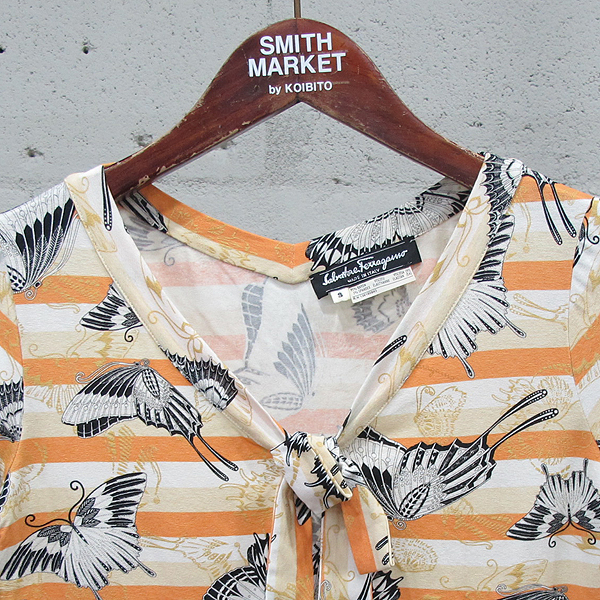 Ferragamo(��󰡸�) �����ö��� ��Ʈ������ ���� ���� ��� ������ ���� Ƽ���� [���빮��] �̹���2 - ���̺��� �߰���ǰ