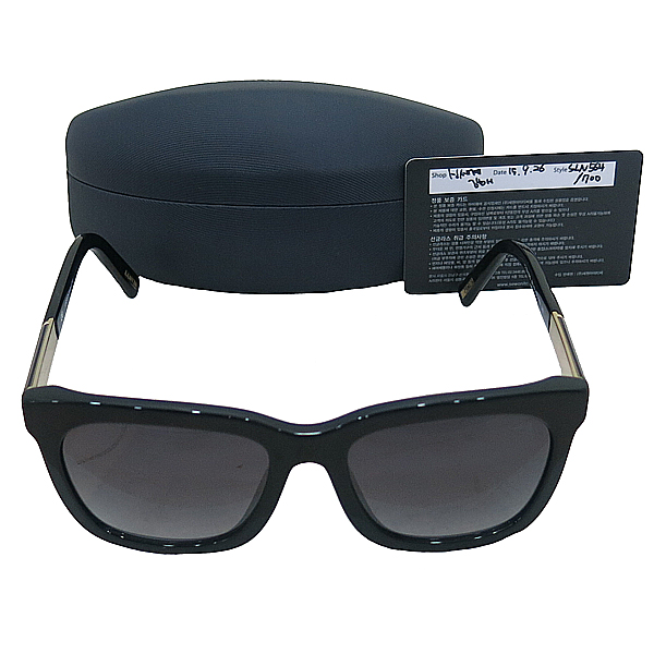 ����  ���۶�