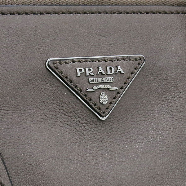 Prada(�����) GLACE CALF ���� �ΰ� ���� ������ ������ ��Ʈ�� + ��� ��Ʈ�� 2WAY �̹���3 - ���̺��� �߰���ǰ
