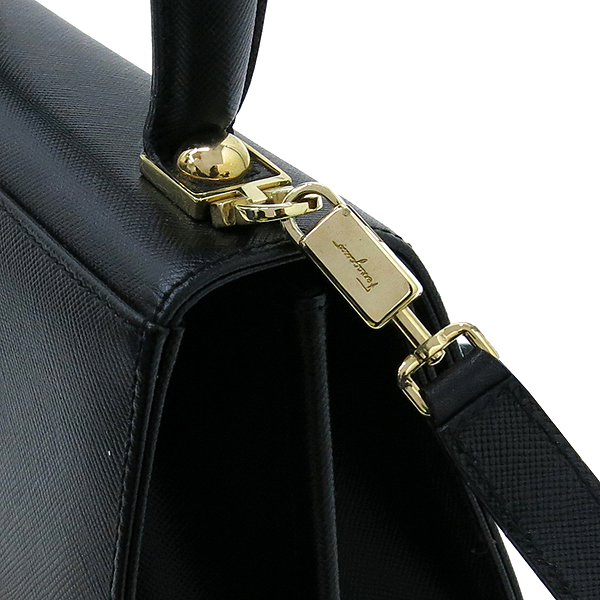  Ferragamo(��󰡸�) 21 2193 ���� ��ġ�� �ΰ����  ���ǾƳ� ���� ��Ʈ�� + ��� ��Ʈ�� �̹���5 - ���̺��� �߰���ǰ