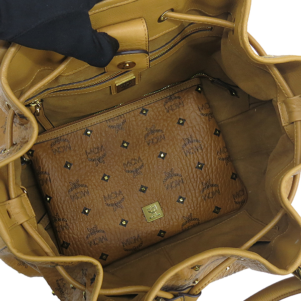 MCM(������) MWD5AVI72CO001 ���� �ΰ� ���� ���佺 M������ ��ο� ��Ʈ�� 2WAY + ���� �Ŀ�ġ �̹���5 - ���̺��� �߰���ǰ