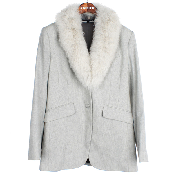 ��  ����