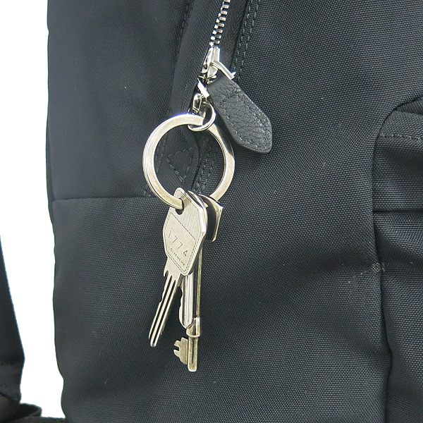 GIVENCHY(�����) 16SS BJ0576 1039 Ű�� ��� �÷���Ʈ �ΰ� ���� [���빮��] �̹���4 - ���̺��� �߰���ǰ