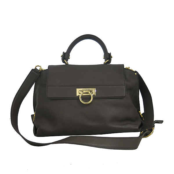 Ferragamo(��󰡸�) 21 A896 ���� ���� ���� ��ġ�� �� ��� ���Ǿ� 2WAY [���빮��] �̹���2 - ���̺��� �߰���ǰ