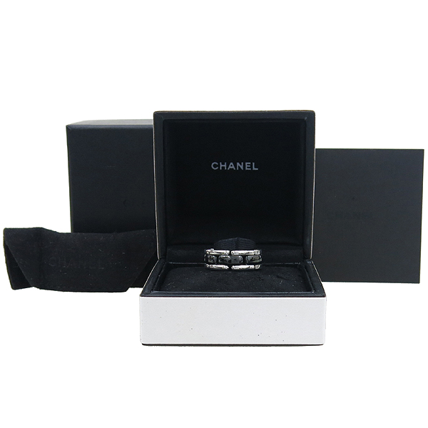 ����  ����