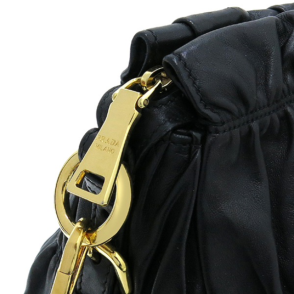 Prada(�����) BN1336 NAPPA GAUFRE NERO ����Ų ���� ������ ����ΰ� ��Ʈ�� + �����Ʈ�� 2WAY �̹���5 - ���̺��� �߰���ǰ