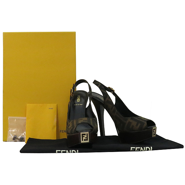 ���  ����