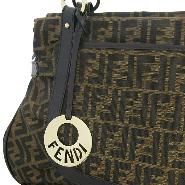 Fendi(���) 8BR629 FF �ΰ� ��ī �ڰ��� ����� [���빮��] �̹���3 - ���̺��� �߰���ǰ