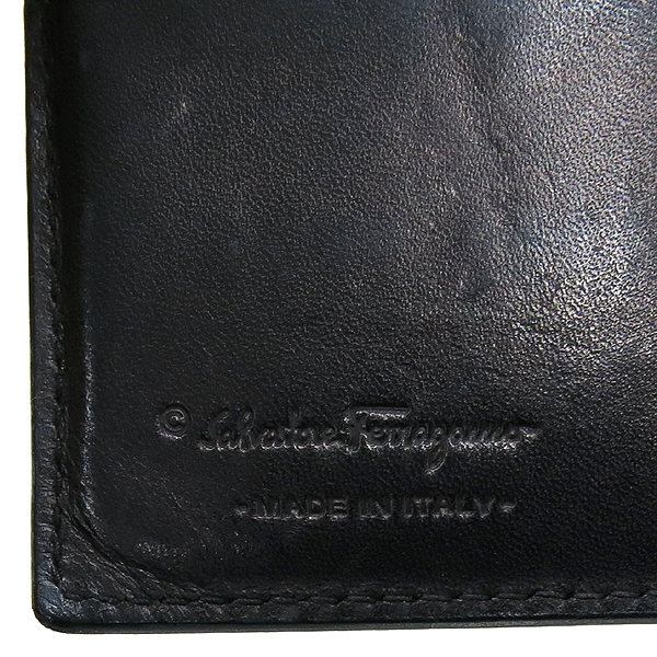 Ferragamo(��󰡸�) 22 7180 ����ΰ� �������� ������ �̹���3 - ���̺��� �߰���ǰ