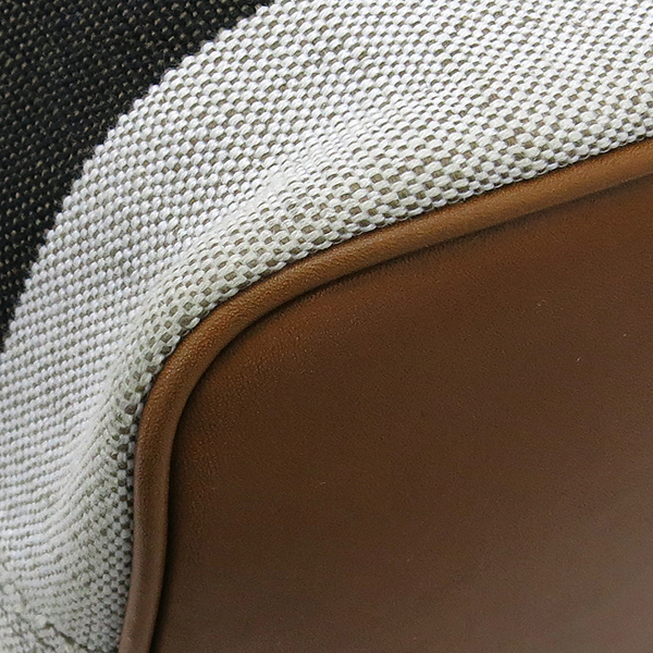 Burberry(������) 39829331 SUSANNA(���ܳ�) �̴ϻ����� �Ͽ콺üũ �к긯 ȣ�� 2WAY + ���� �Ŀ�ġ �̹���4 - ���̺��� �߰���ǰ