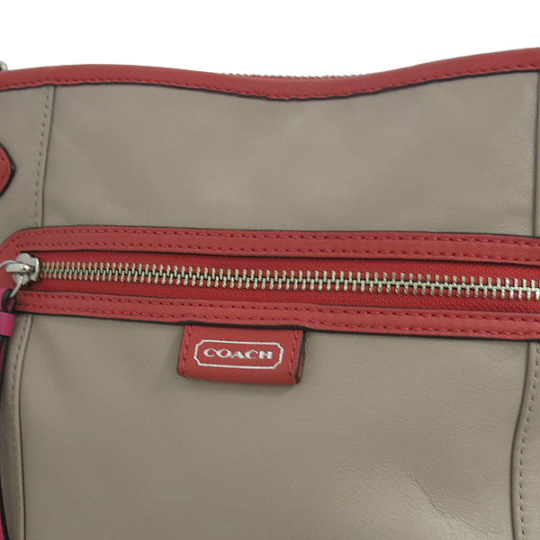 Coach(��ġ) F23943 ������ ���̺��� ���� ũ�ν��� [���빮��] �̹���3 - ���̺��� �߰���ǰ