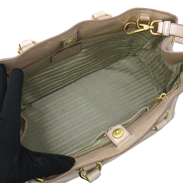 Prada(�����) BN1922 VITELLO SHINE(���ڷ� ����) CIPRIA ���� ��Ʈ�� + ��� ��Ʈ�� �̹���7 - ���̺��� �߰���ǰ