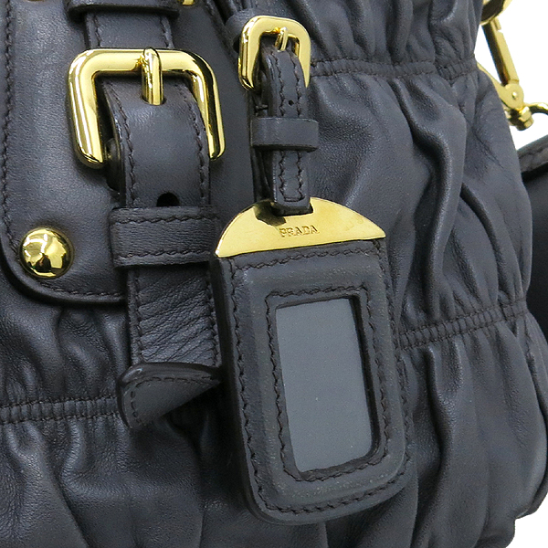 Prada(�����) BN2227 NAPPA GAUFRE(������) ����ΰ� ��Ʈ�� + �����Ʈ�� �̹���5 - ���̺��� �߰���ǰ