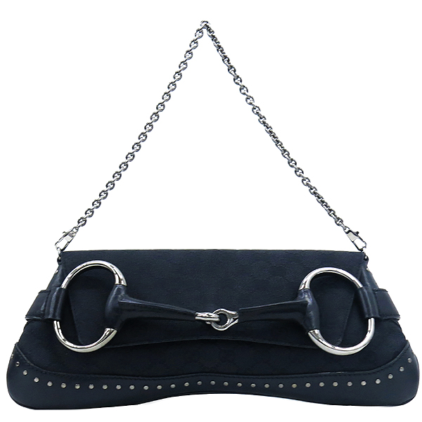 ����  �����