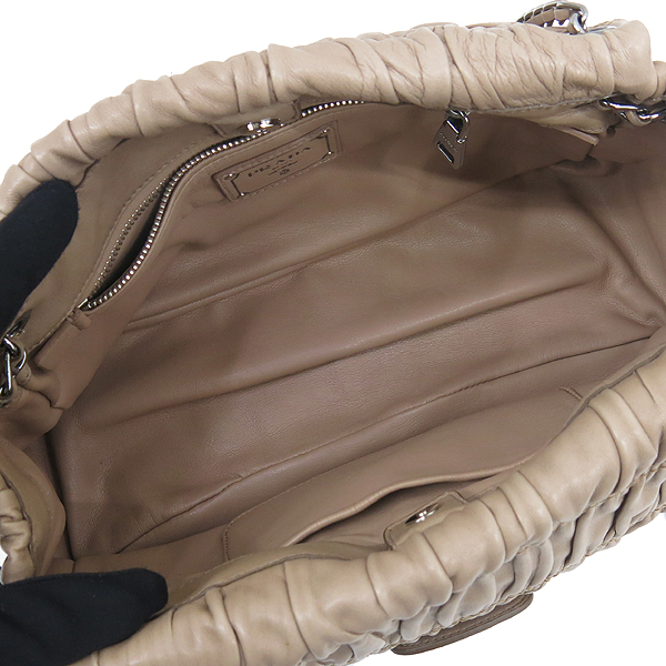 Prada(�����) BR4552 NAPPA GAUFRE ����Ų ������ ������ ����ΰ� ����� ü�� �÷� ����� �̹���5 - ���̺��� �߰���ǰ