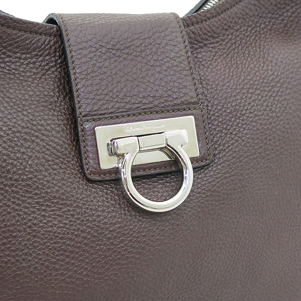 Ferragamo(��󰡸�) 21 D757 ���� ���� �Ĵϻ� ��ġ�� ����ΰ� ȣ�� ����� [�λ꼾�Һ���] �̹���3 - ���̺��� �߰���ǰ