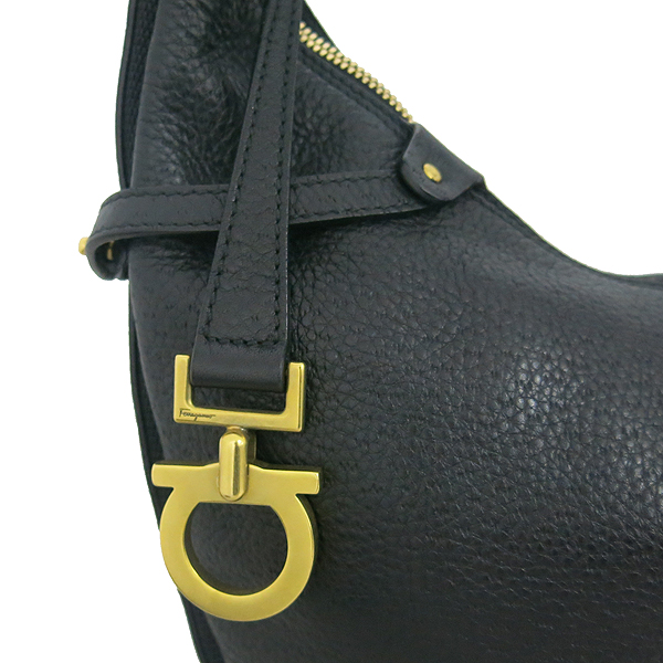 Ferragamo(��󰡸�) 21 6395 ���� ���� ��ġ�� ��� ȣ�� ����� [���빮��] �̹���4 - ���̺��� �߰���ǰ